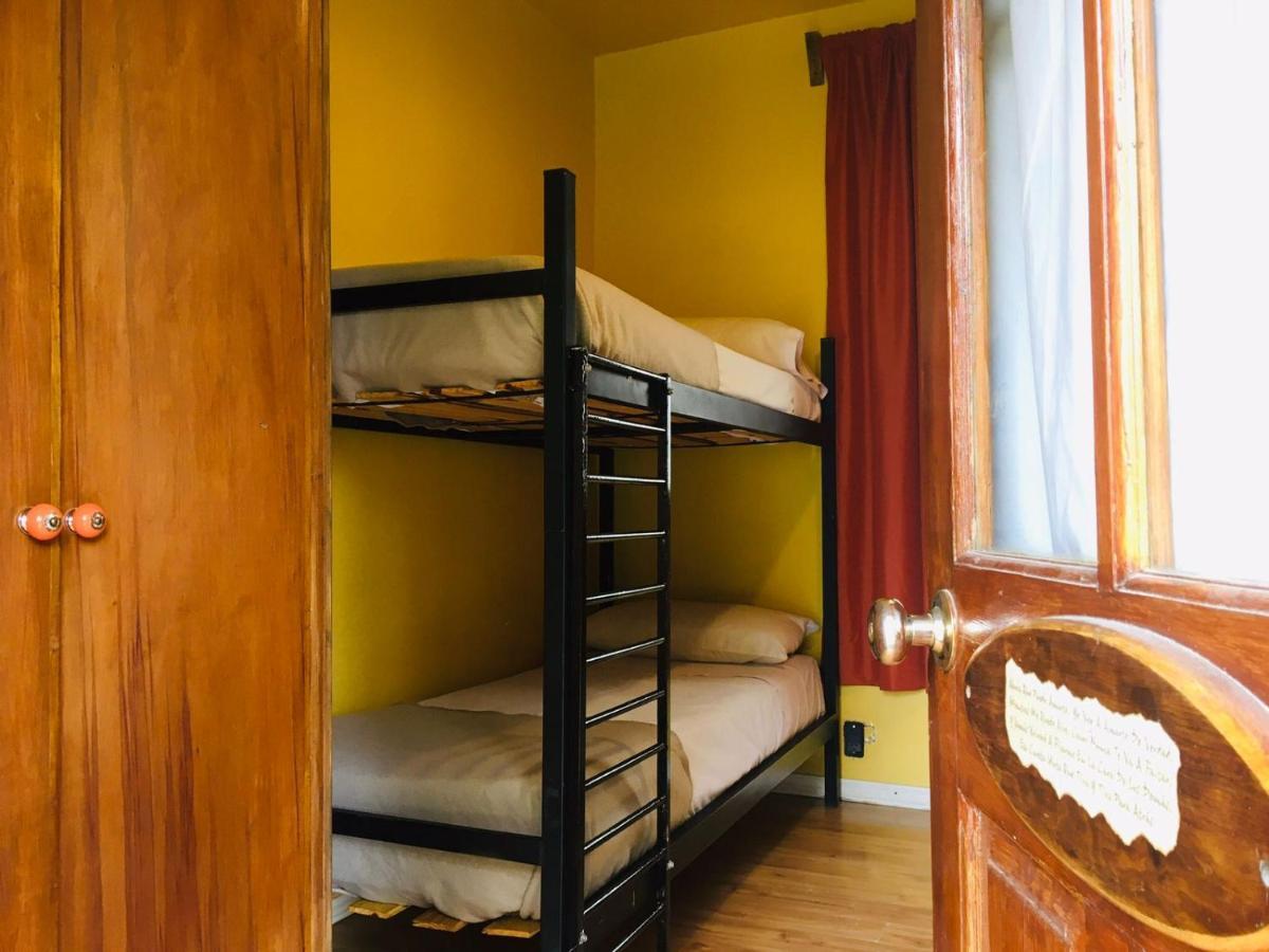 House 1903 Hostel Ushuaia Bagian luar foto