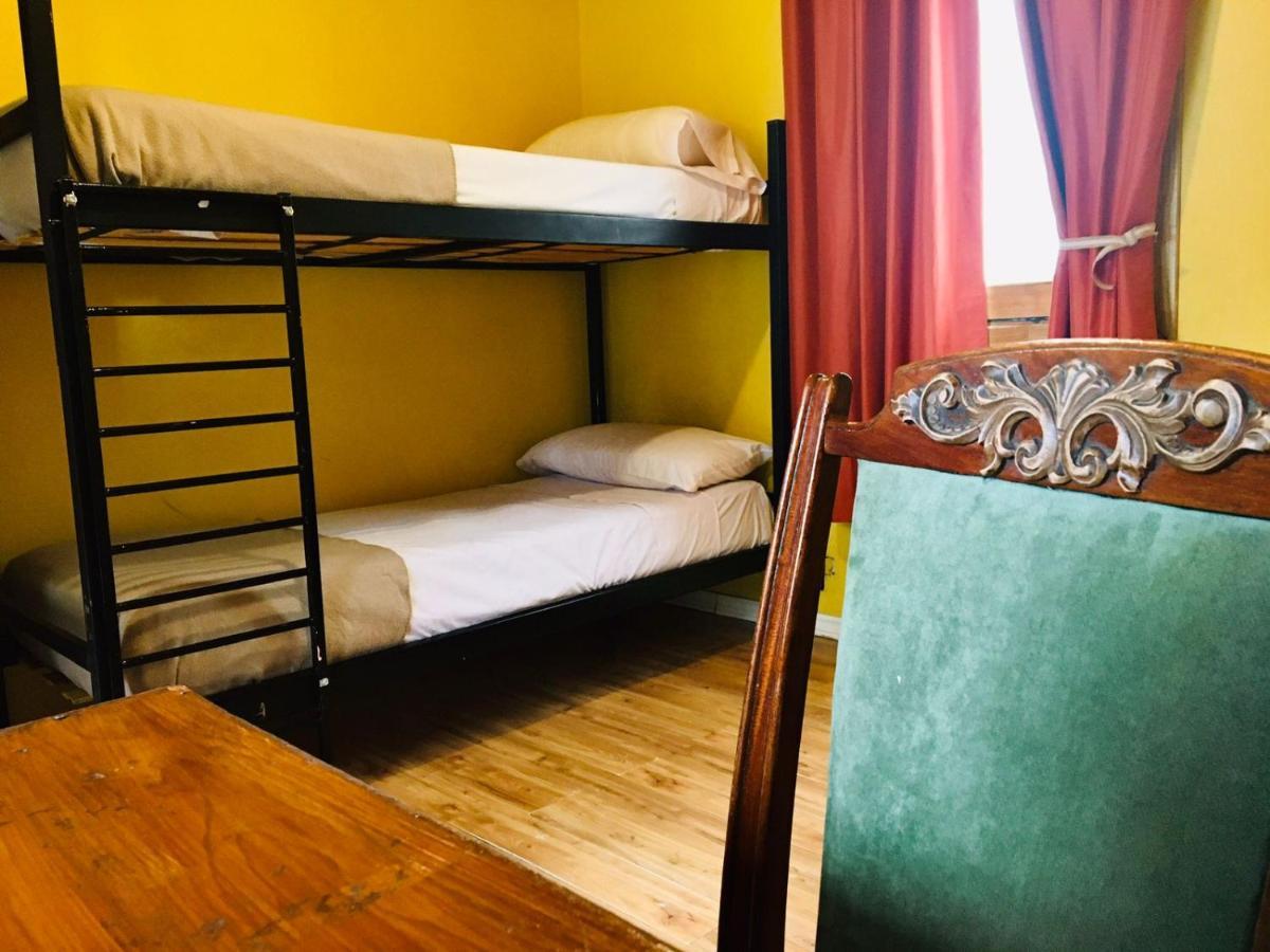 House 1903 Hostel Ushuaia Bagian luar foto