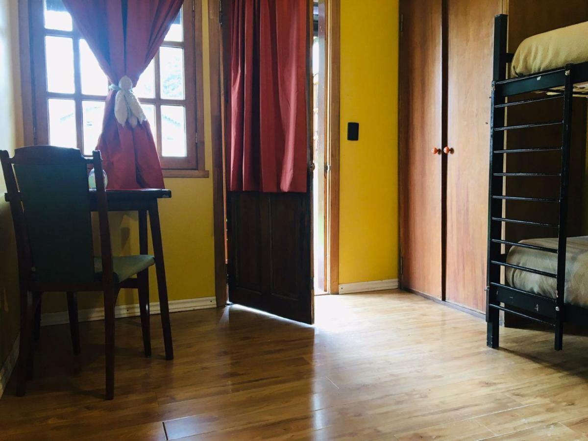 House 1903 Hostel Ushuaia Bagian luar foto