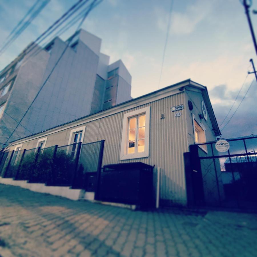 House 1903 Hostel Ushuaia Bagian luar foto